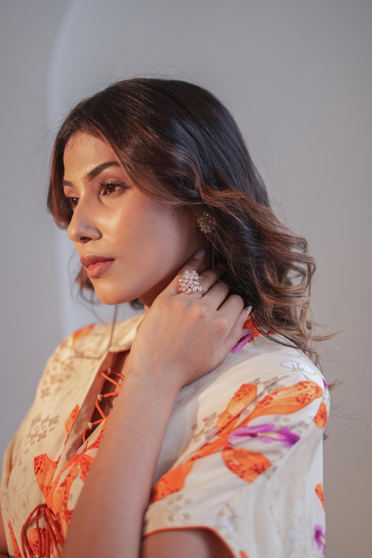 Misty Ivory Lily Tie Up Set