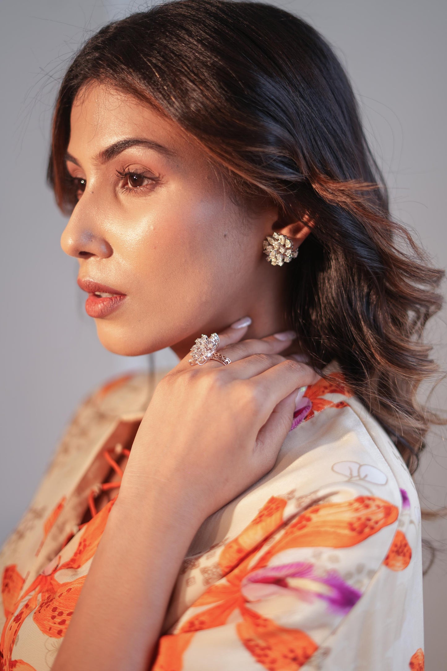 Misty Ivory Lily Tie Up Set