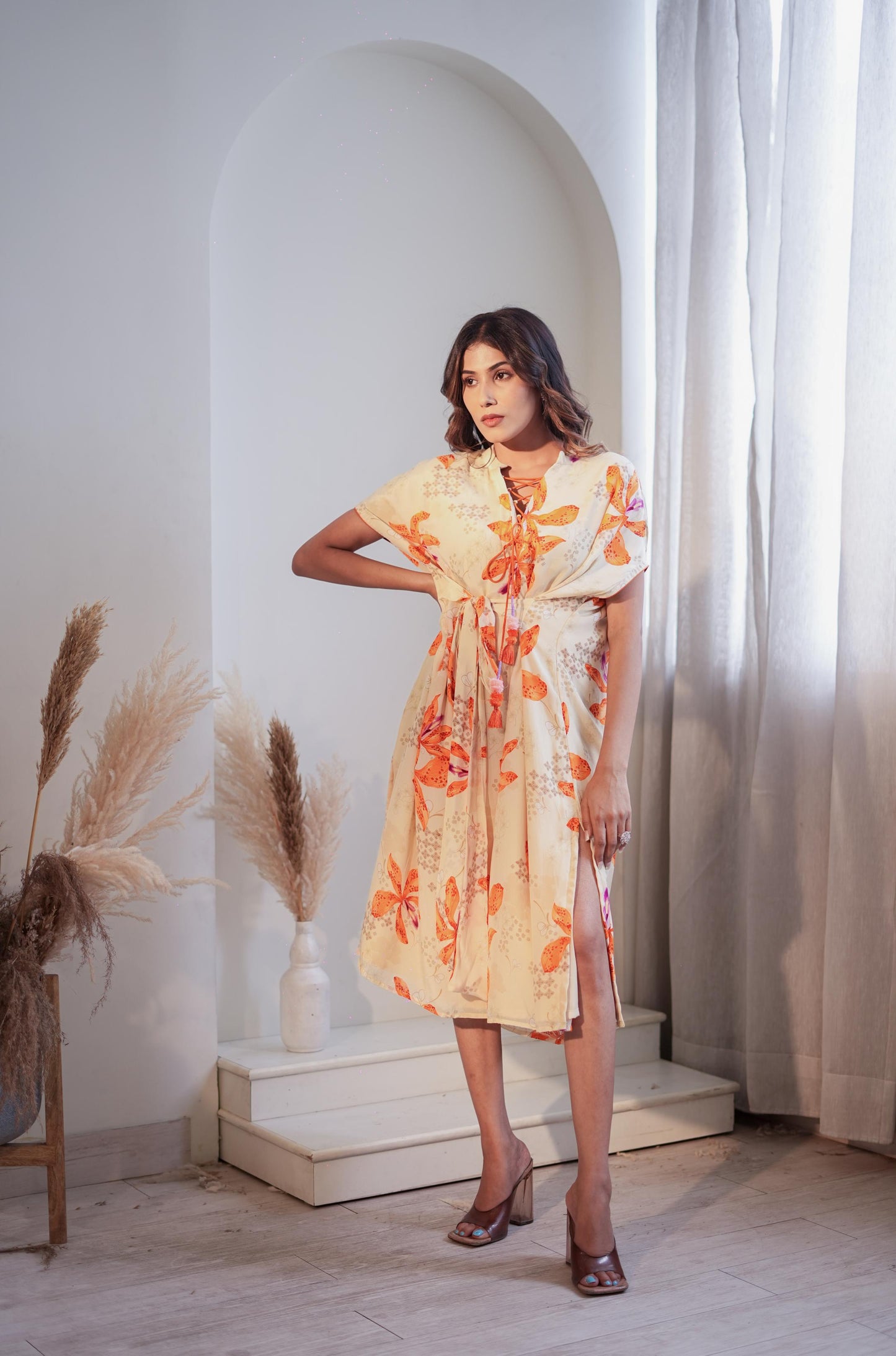 Misty Ivory Lily Tie Up Set