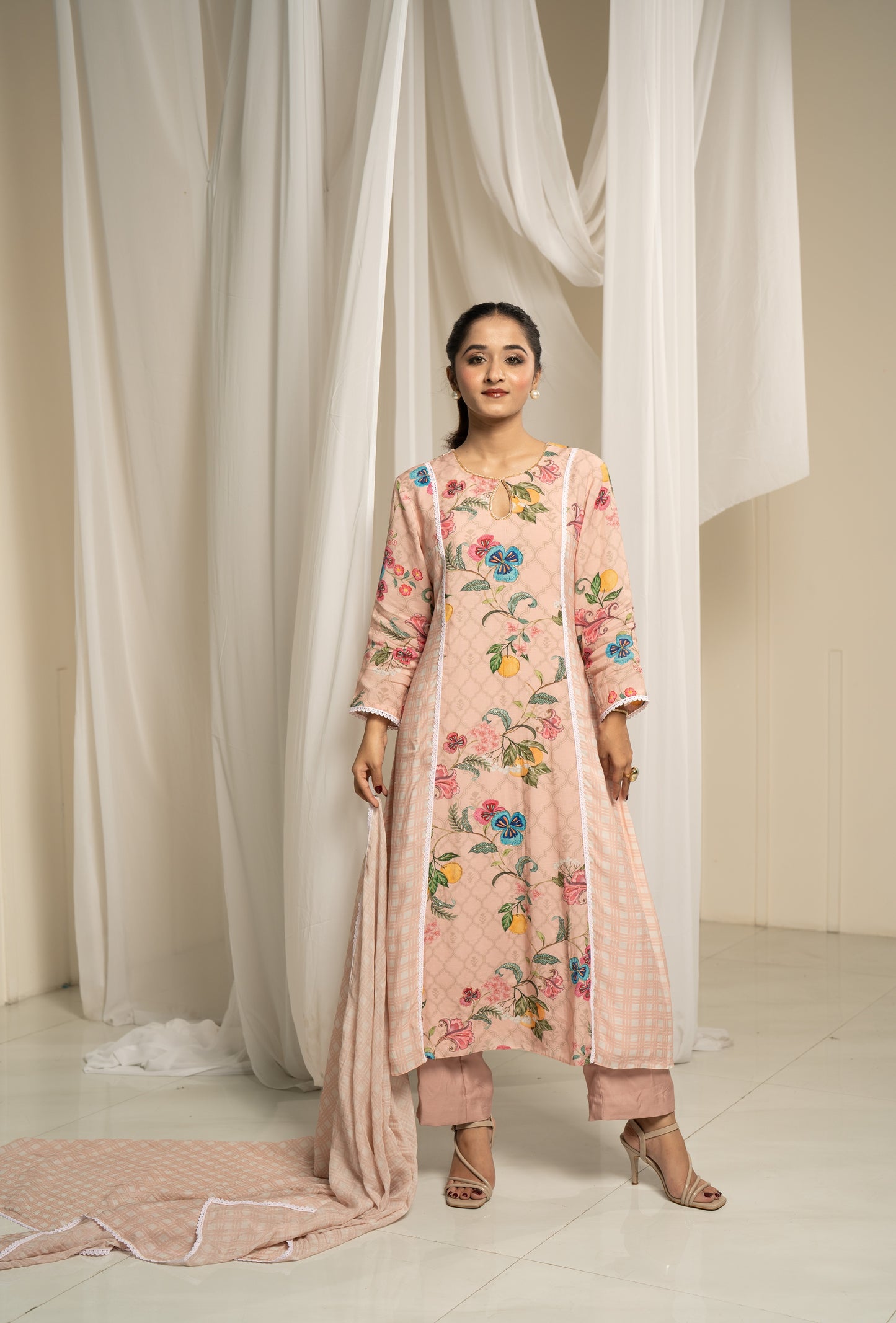 ROSE PANEL KURTA SET
