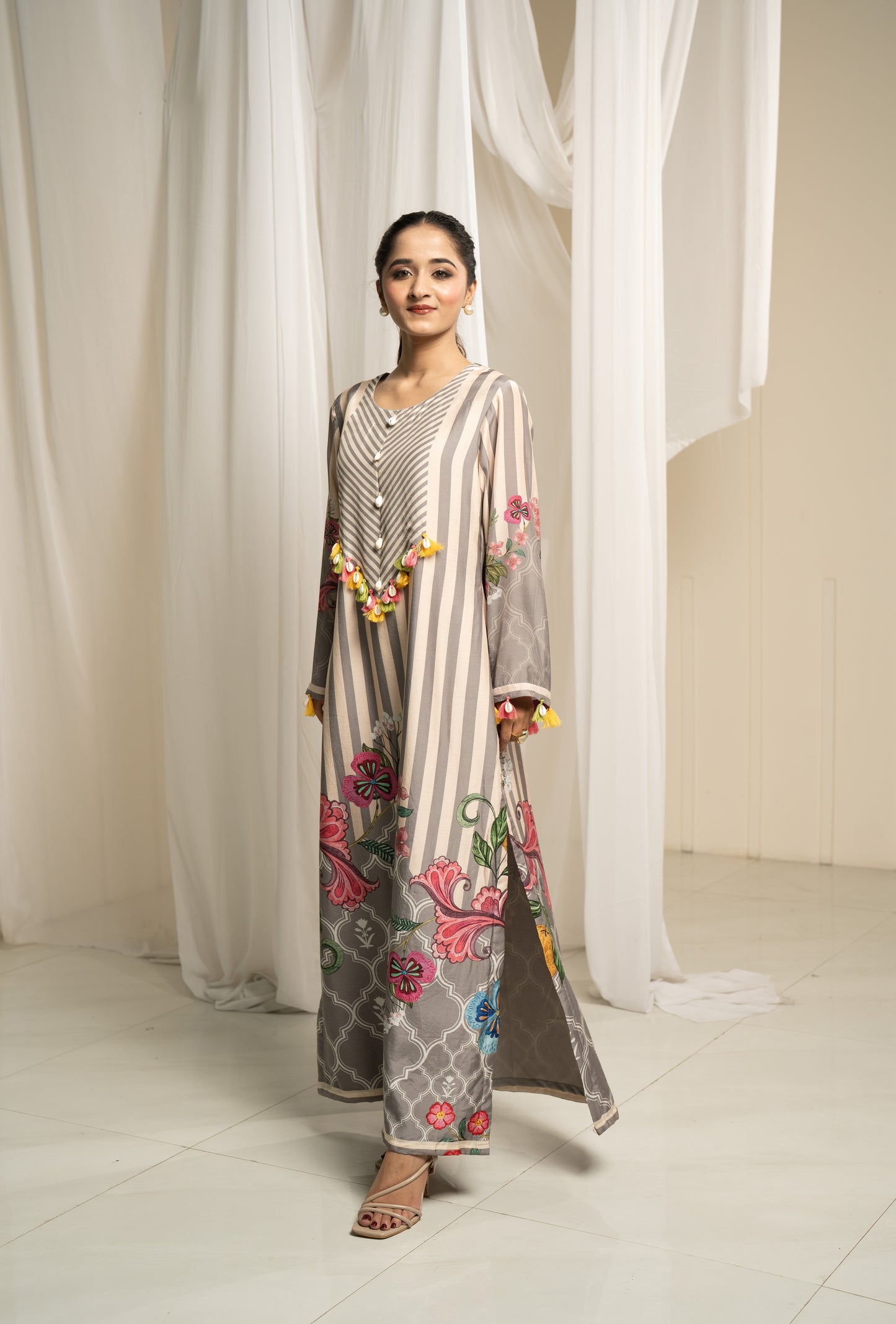 LUNAR PLACEMENT KAFTAN