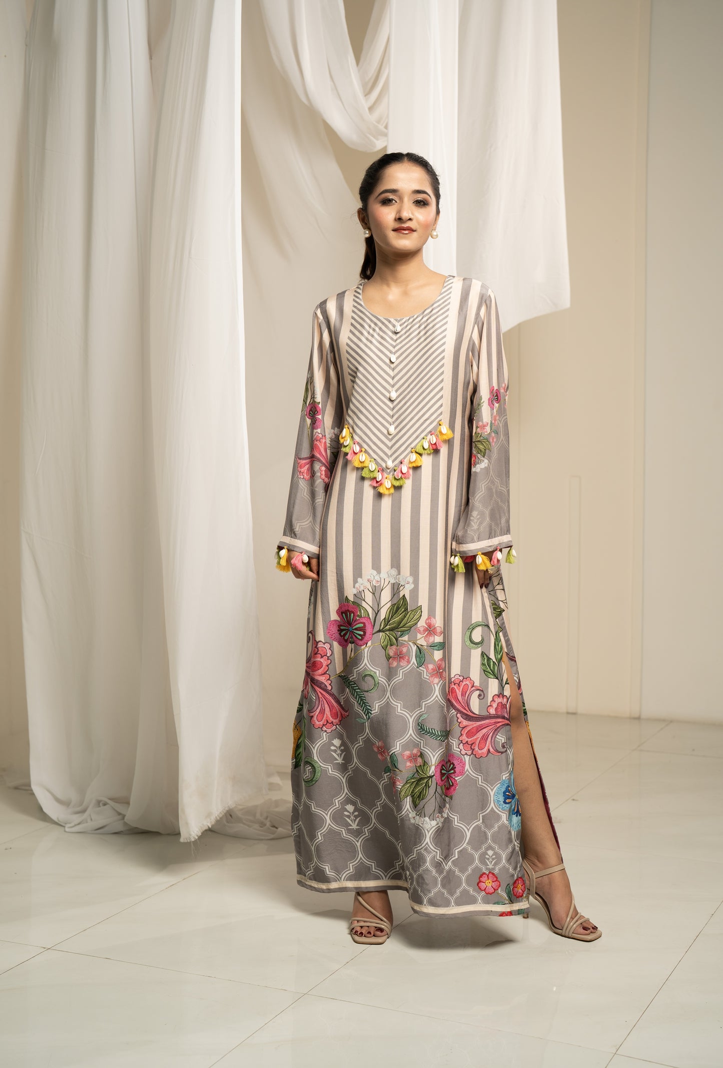 LUNAR PLACEMENT KAFTAN