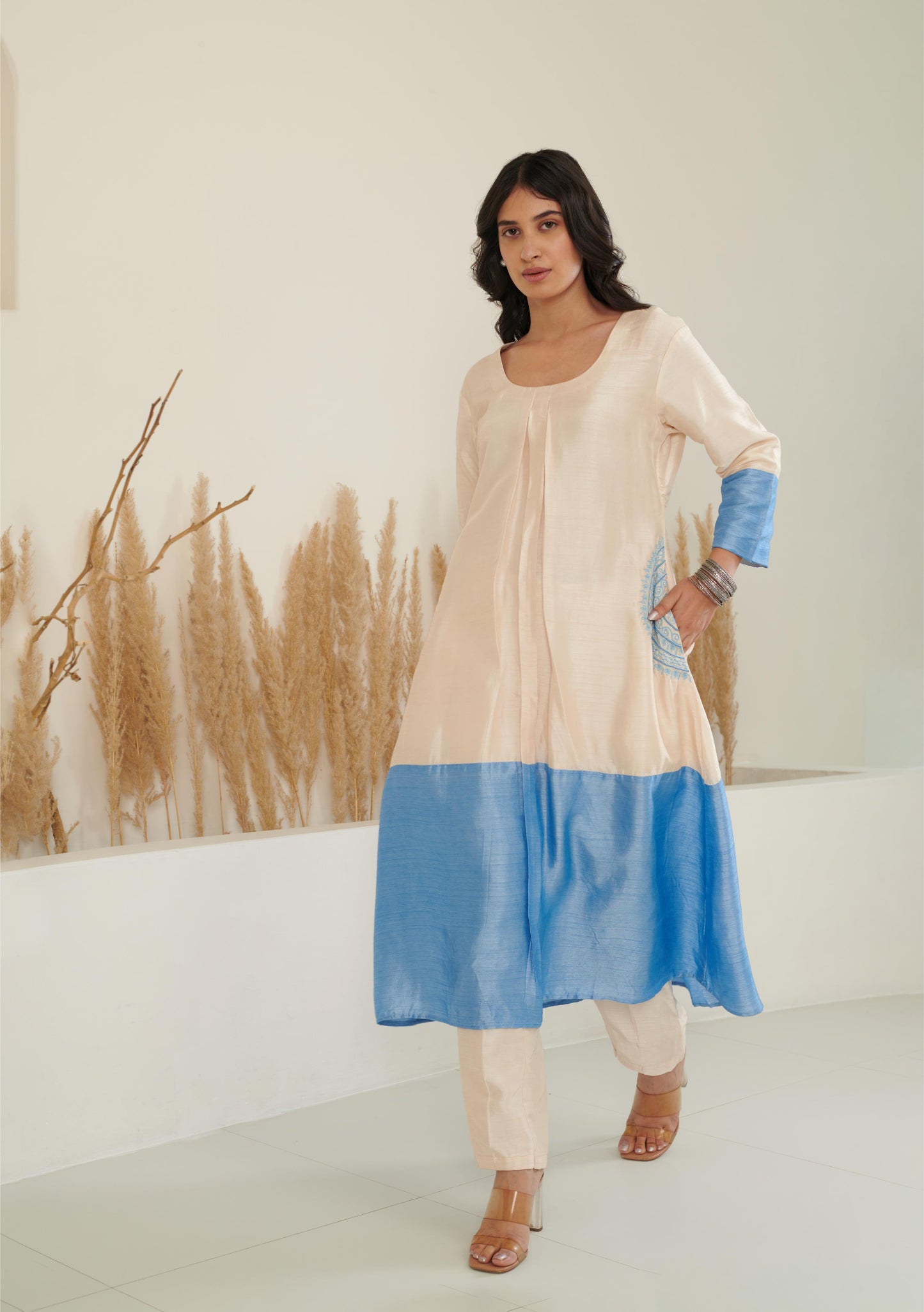 Sol Colour Block Kurta Set - Ivory/Blue