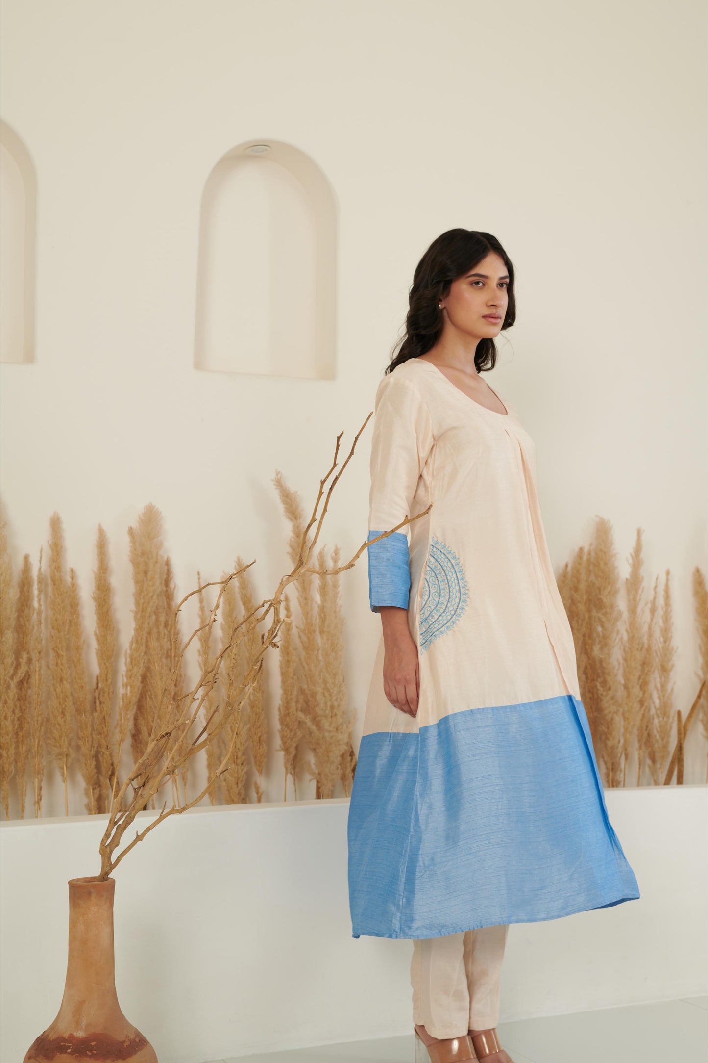 Sol Colour Block Kurta Set - Ivory/Blue